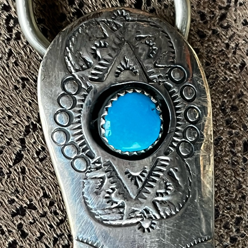 Sterling silver
Shadow Box Key Chain - Picture 2 of 4